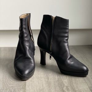 Vero Cuoio Stephane de Raucourt Black Booties